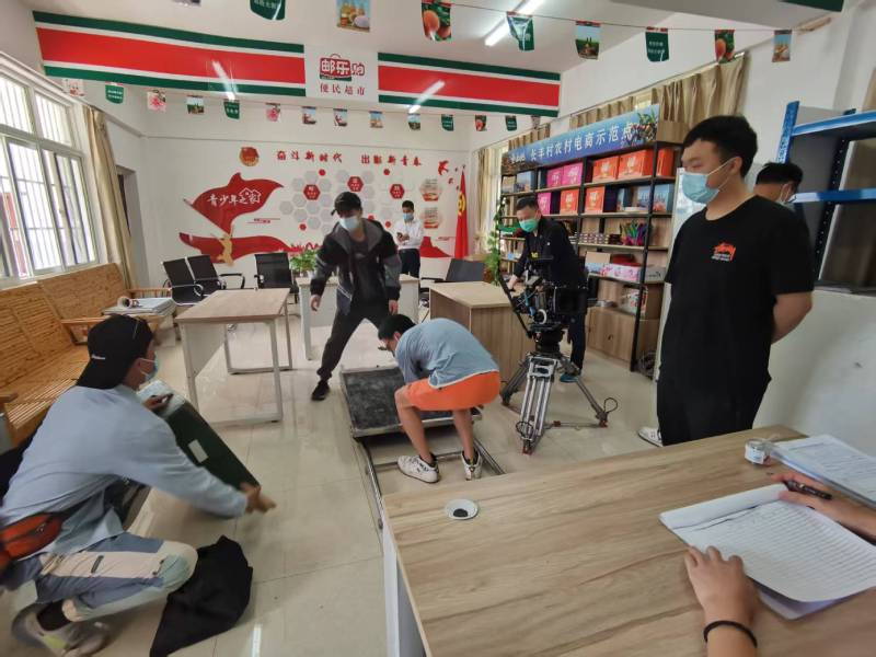 铜陵广告片拍摄公司：极简主义践行者，少即是多的视觉哲学